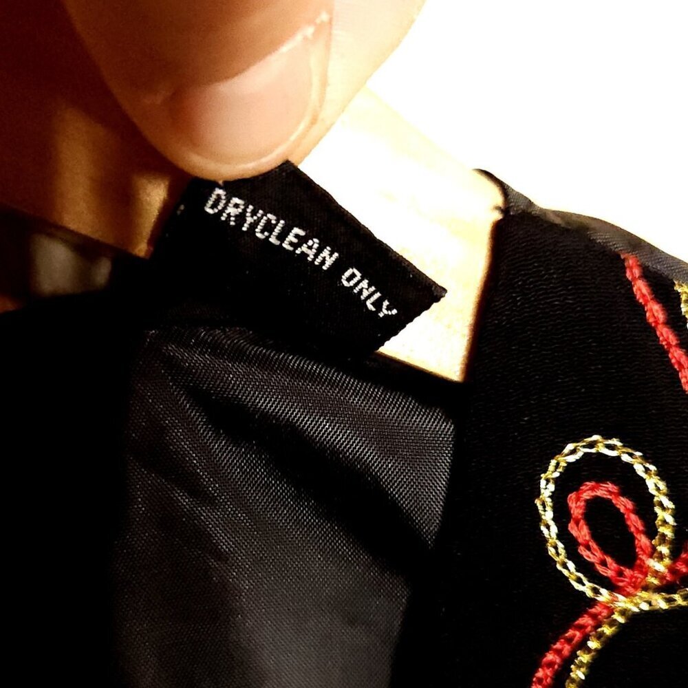 Carole Little Petite Vintage Black Embroidered Vest 6P - Picture 5 of 6